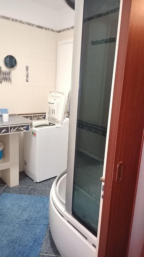 Wolf Apartman Pokojne Ubytovanie V Povazskej Bystrici Ticha Lokalita S Parkovanim Vsade Blizko Vhodne Pre Pracovne Cesty Turistiku Aj Oddych Plne Vybavena Kuchyna Považská Bystrica Esterno foto